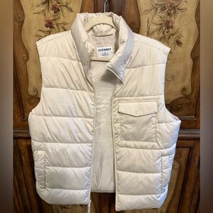 New Old Navy Cream Puffer Vest